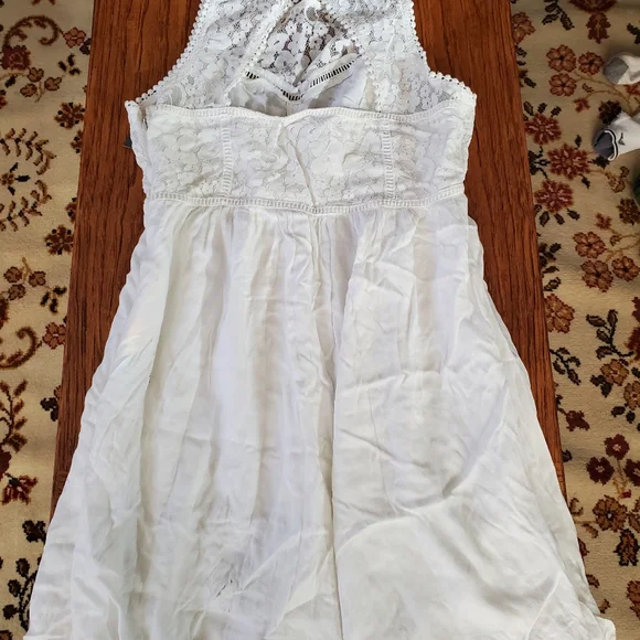 Abercrombie and Fitch white dress - Picture 4 of 6